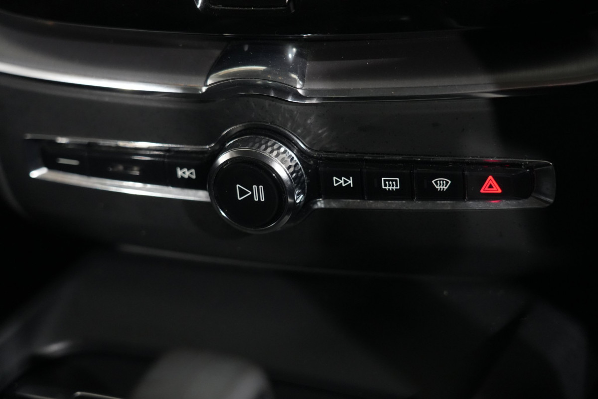 2021 Volvo XC60 UZ B5 Momentum SUV