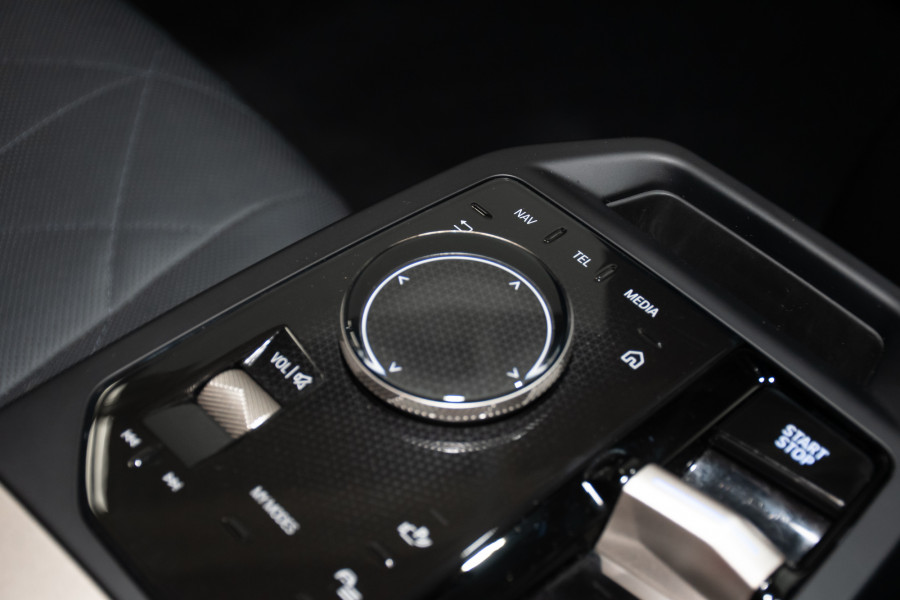 2024 BMW iX xDrive40 Sport SUV Image 17