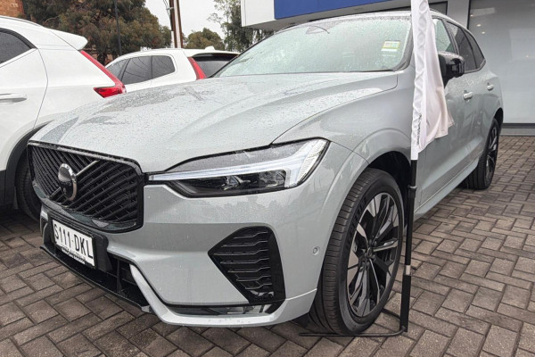 2025 MY26 Volvo XC60 UZ Ultra B5 Dark SUV Image 18