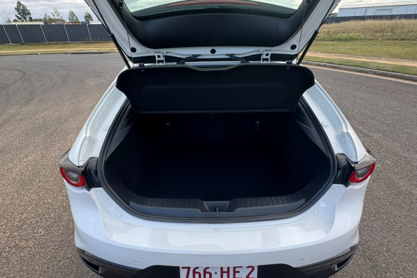 2023 Mazda 3 BP Series G25 Astina Hatch Image 11