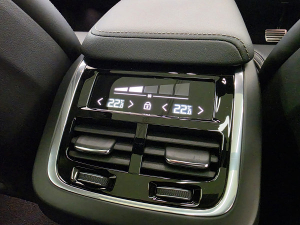 2022 [THIS VEHICLE IS SOLD] image 17