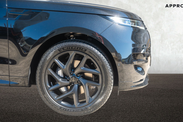 2026 Land Rover Range Rover Sport L461 D300 Dynamic SE SUV image 6