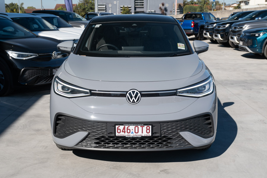 2025 Volkswagen ID. 5 E2 Pro SUV Image 4