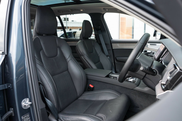 2025 MY26 Volvo XC90 L Series Ultra B5 Dark SUV Image 15