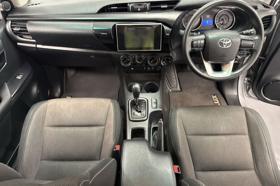 2018 Toyota HiLux SR5 Ute Image 15