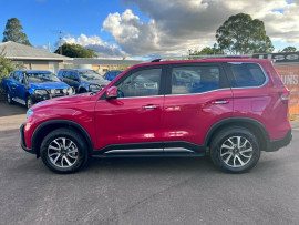 2023 Mahindra Scorpio  Z8 SUV image 5