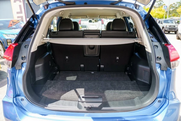 2021 Nissan X-Trail T32 ST-L SUV Image 8