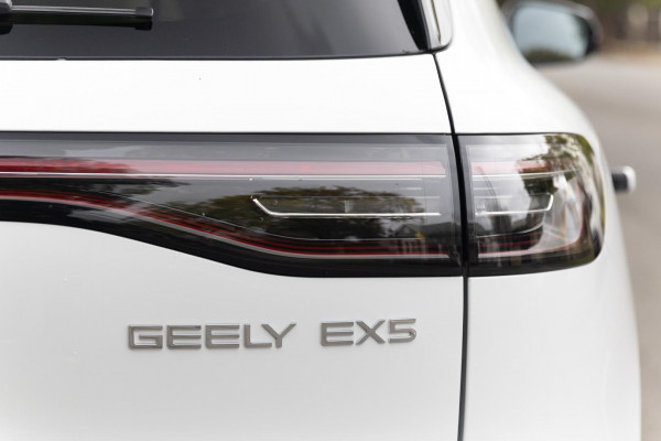 2026 MY27 Geely EX5 E245 Inspire Extended Range SUV Image 12