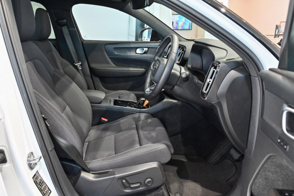 2023 MY24 Volvo XC40  Recharge Pure Electric SUV Image 6