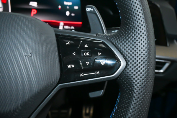 2025 Volkswagen Golf 8.5 R Hatch image 14
