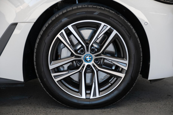 2024 BMW i4 G26 eDrive35 Hatch image 23
