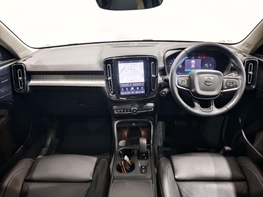 2025 Volvo XC40 XZ Plus B4 SUV Image 43