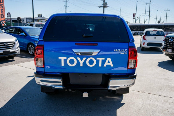 2016 Toyota HiLux  SR5 Double Cab Pick Up Image 3