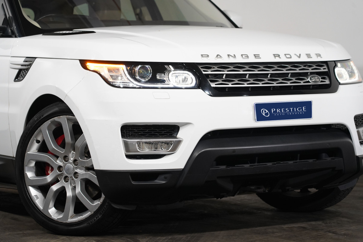 2015 Land Rover Range Rover Sport Sdv8 Hse Dynamic SUV Image 2