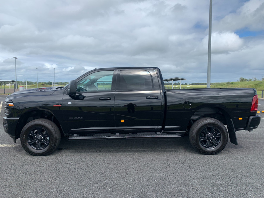 2025 Ram 2500 DJ Laramie Dual Cab Image 4