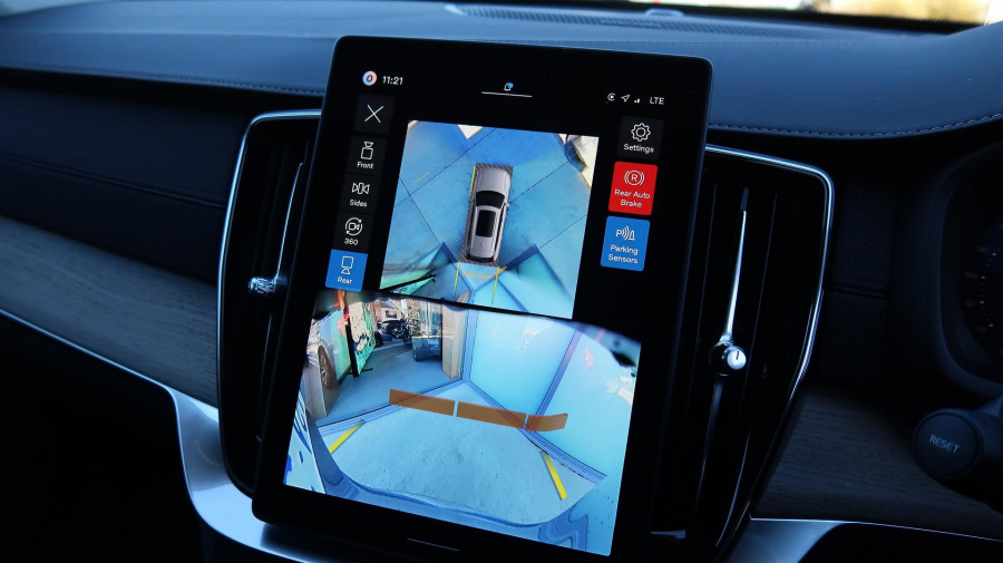 2025 MY26 Volvo XC90 L Series Plus B5 Bright SUV Image 20