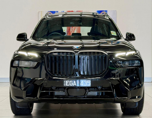2026 BMW X7 G07 LCI xDrive40i M Sport SUV image 4