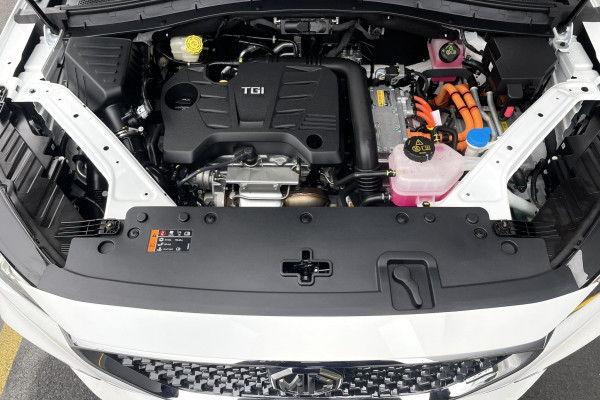 2025 MG HS Plug-in Hybrid Essence SUV Image 10