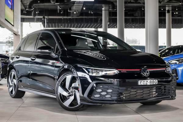 Volkswagen Golf GTI 8