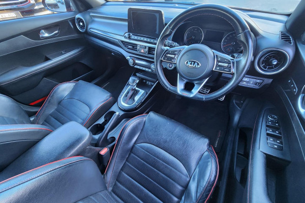 2020 MY1  Kia Cerato BD GT Hatch Image 16