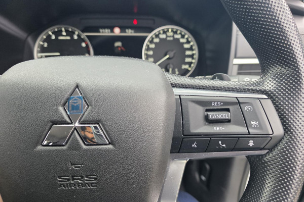 2023 Mitsubishi Outlander ZM ES SUV Image 21