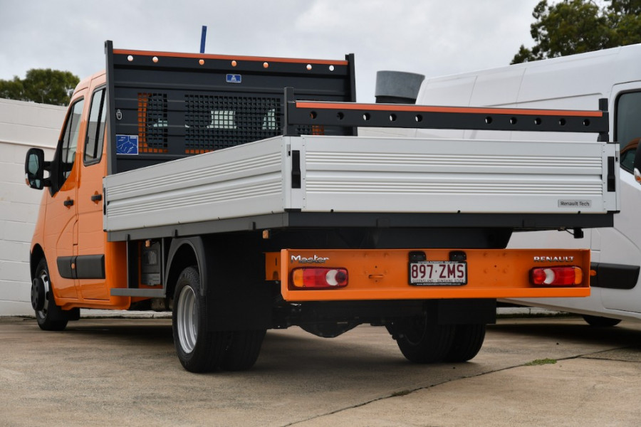 2019 Renault Master Dual cab