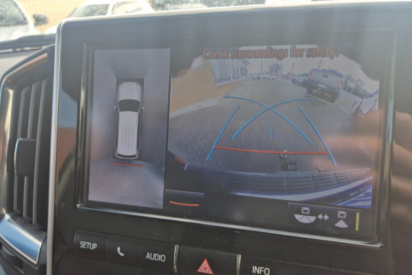 2019 Toyota LandCruiser VDJ200R VX SUV Image 24