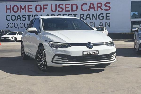 2022 Volkswagen Golf 8 110TSI Life Wagon Image 1