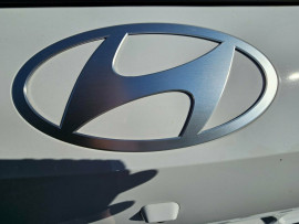 2024 MY25 Hyundai Staria Load US4.V3  Van image 10