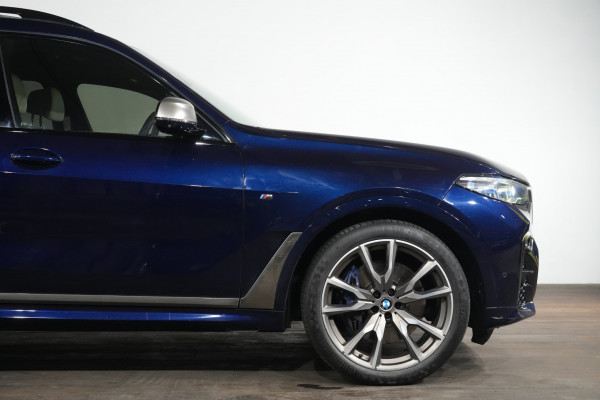 2020 BMW X7 M50i SUV image 5
