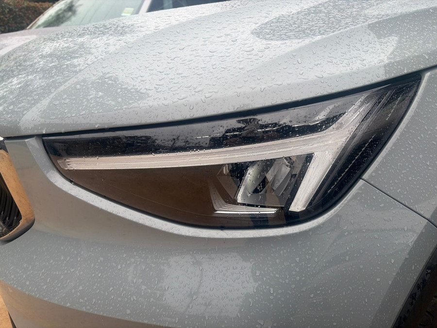 2025 MY26 Volvo XC40 XZ Plus B4 SUV Image 9