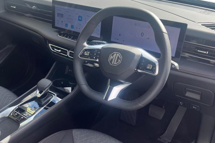 2024 MY24.5 MG HS AS33 Vibe SUV Image 10
