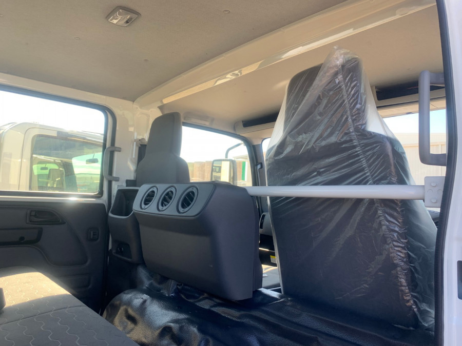 2026 Isuzu NPR Cab Chassis Image 14