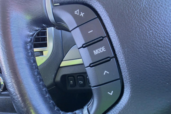 2021 MY22 Mitsubishi Pajero NX GLS SUV Image 25