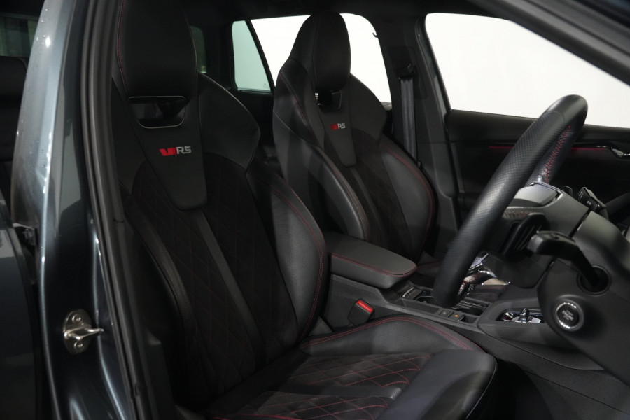 2022 Skoda Octavia RS SUV Image 32