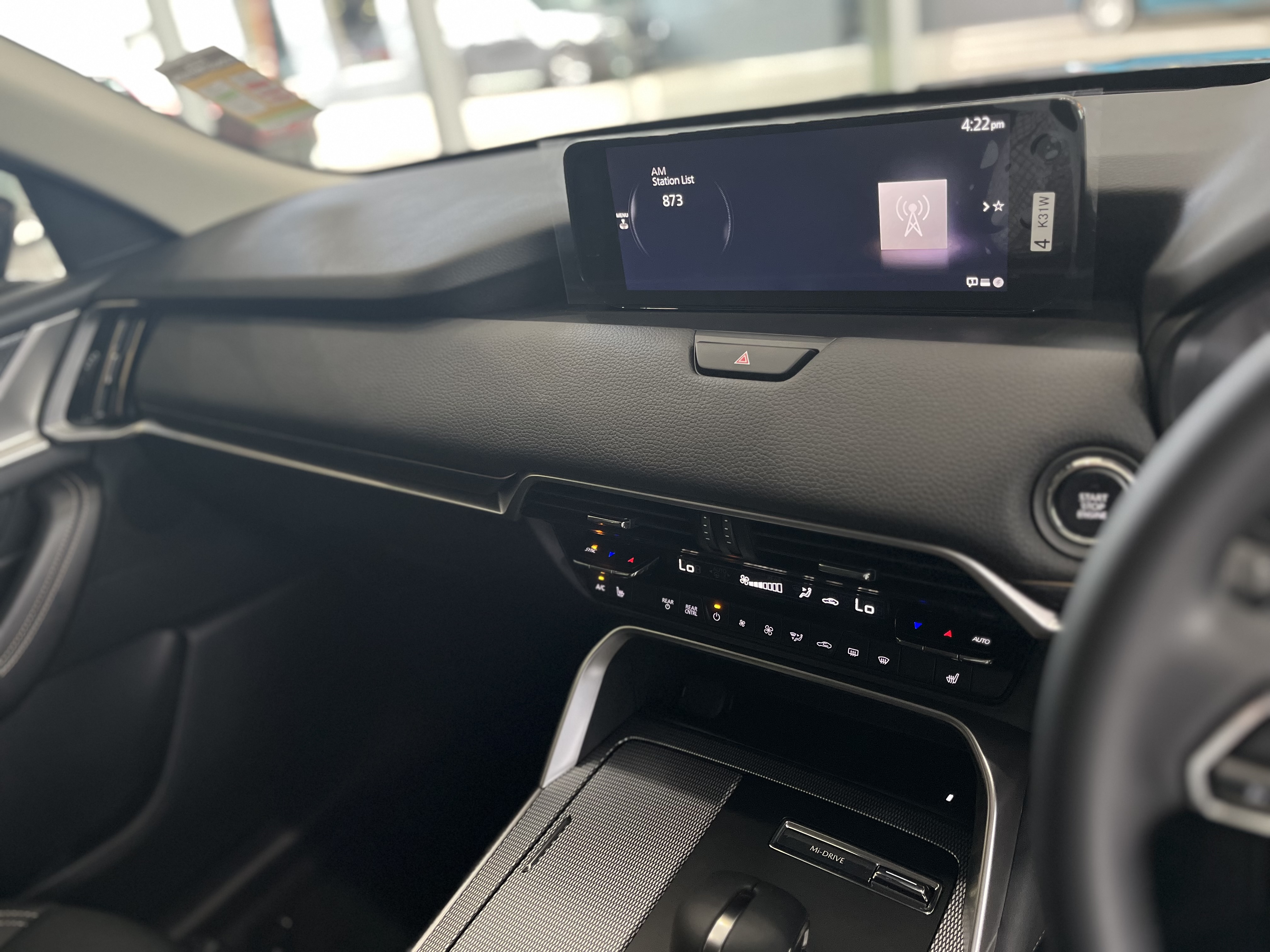 2024 Mazda CX-80 KL G40e Touring SUV Image 22