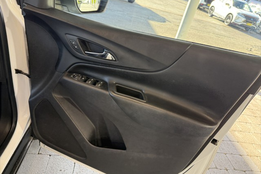 2018 Holden Equinox EQ LS SUV Image 17