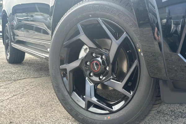 2026 MY25.5 Isuzu MU-X RJ X-TERRAIN SUV Image 5