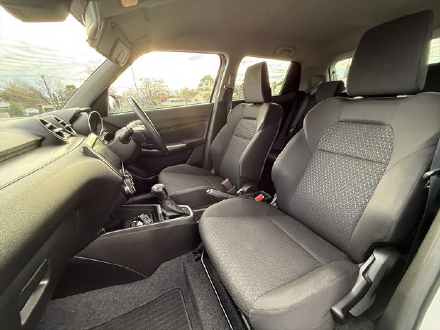 2021 Suzuki Swift GLX SUV Image 16