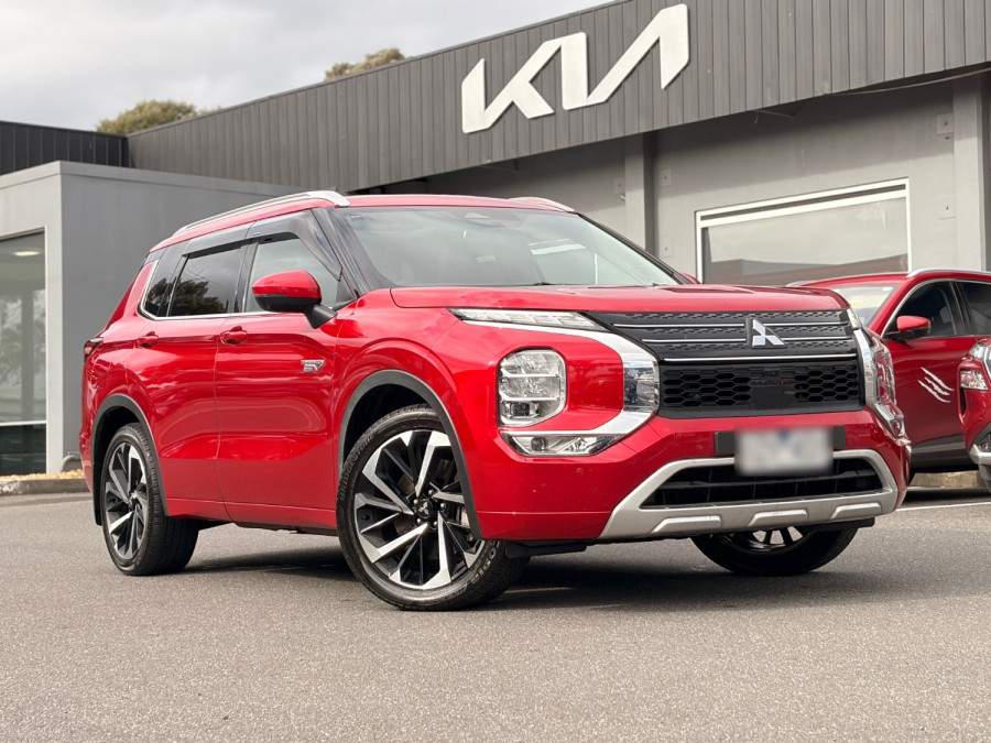 2024 Mitsubishi Outlander ZM PHEV Exceed SUV Image 1