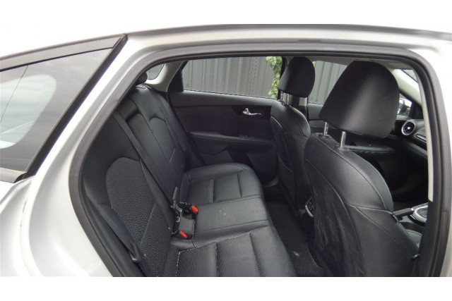2020 MY21 Kia Cerato BD MY21 SPORT+ SAFETY PACK Hatch Image 12