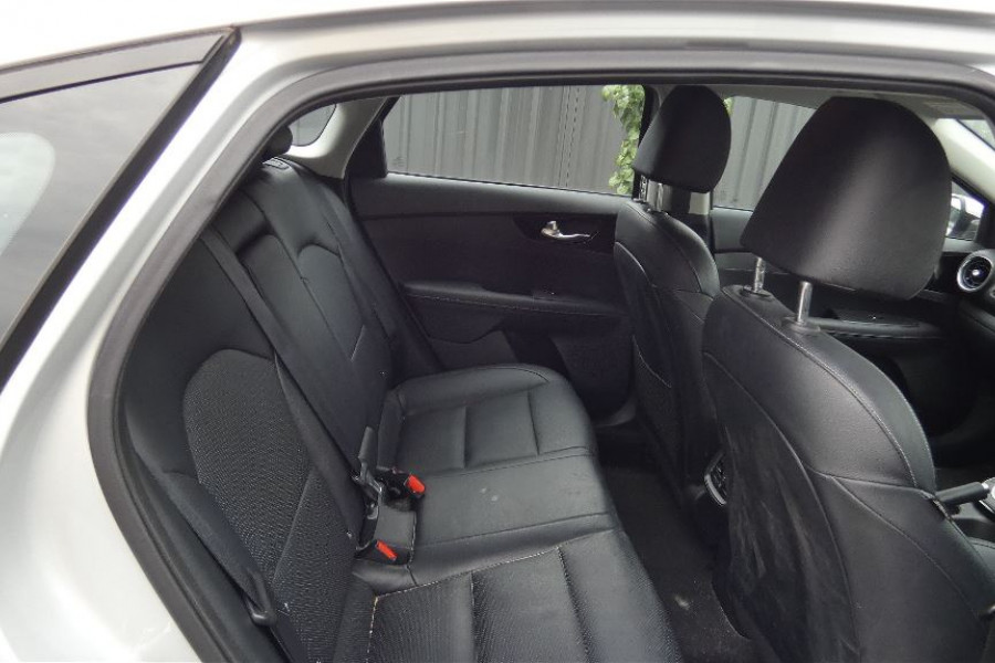 2020 MY21 Kia Cerato BD MY21 SPORT+ SAFETY PACK Hatch Image 12