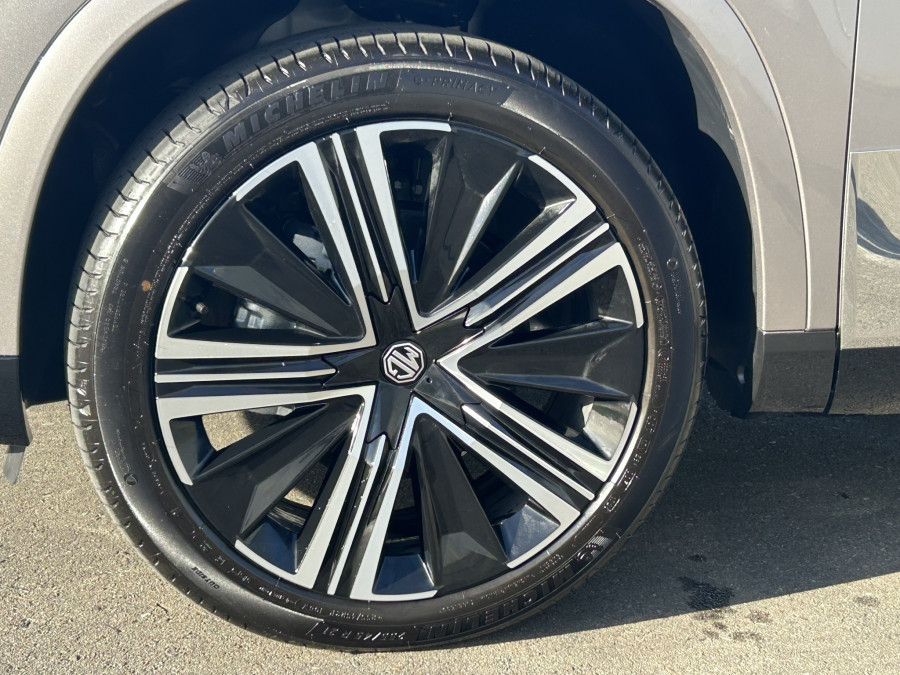 2026 MY25 MG QS IS31 Essence SUV Image 8