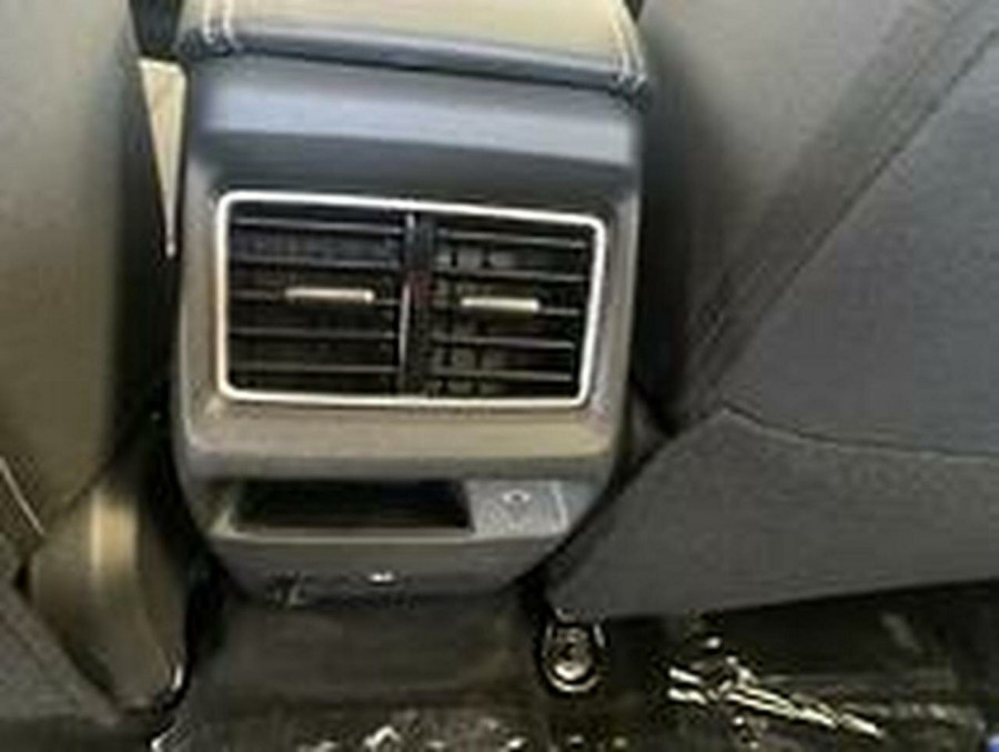 2025 Mahindra XUV3X0  AX5L SUV Image 26