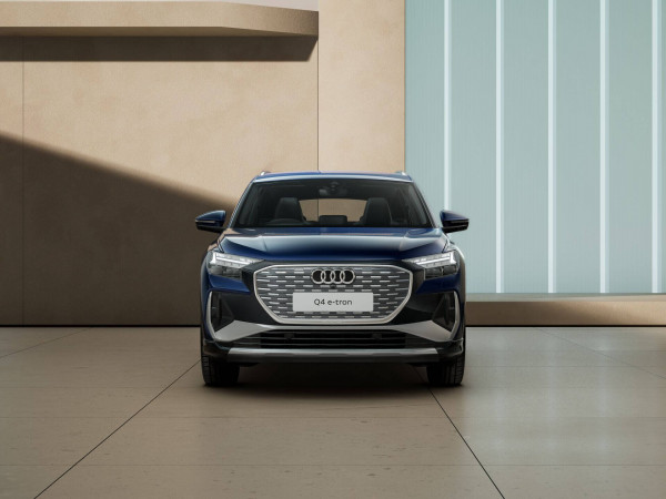 2025 MY24 Audi Q4 e-tron F4 55 SUV image 3