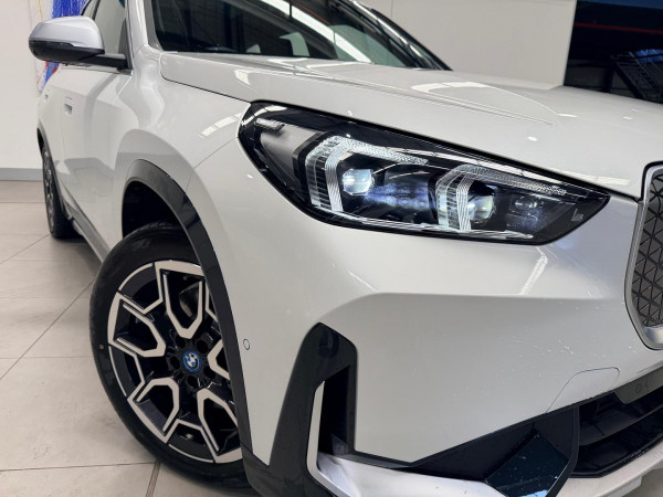 2024 BMW iX1 U11 xDrive30 M Sport SUV image 2