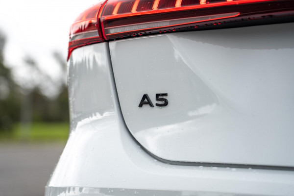 2025 Audi A5 B10 e-hybrid S-Line Wagon image 27