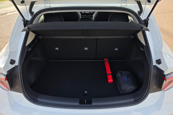 2026 MG MG4 EV Urban AH4E Essence 43 Hatch Image 9