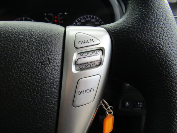 2014 Nissan Pulsar B17 ST Sedan