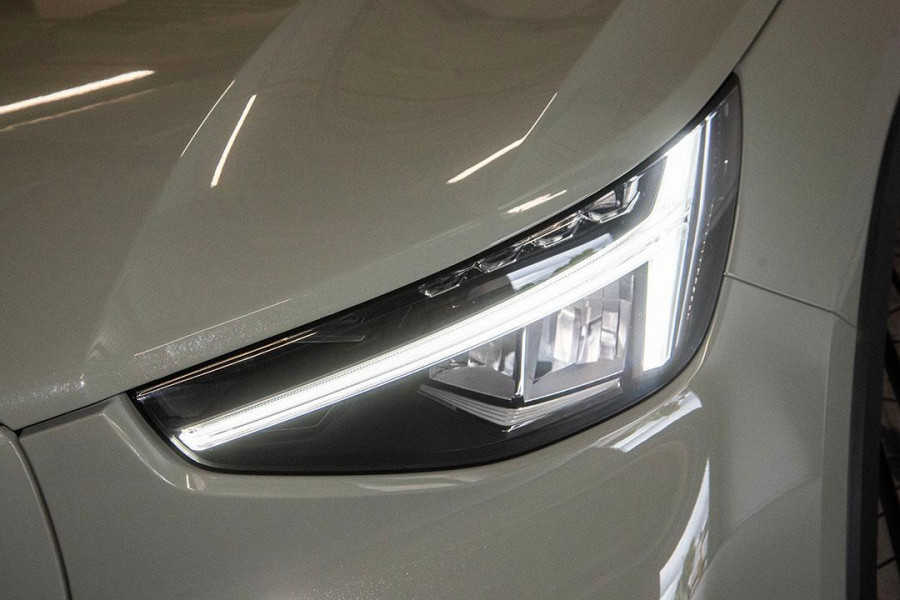 2024 Volvo C40  Recharge SUV Image 21